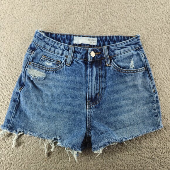 Bridge by Gly Denim Shorts Womens 24 Blue Distressed High Rise Mom Fit Raw Hem - Picture 1 of 13